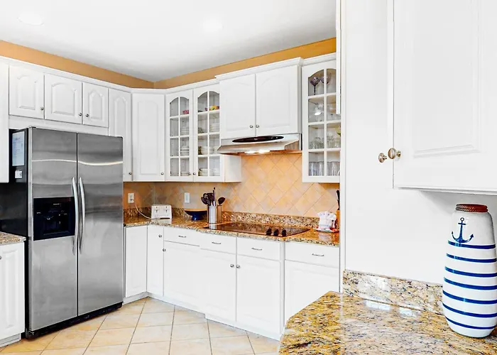 Sunset Island - Beachside Mews 1 & 2 Ocean City